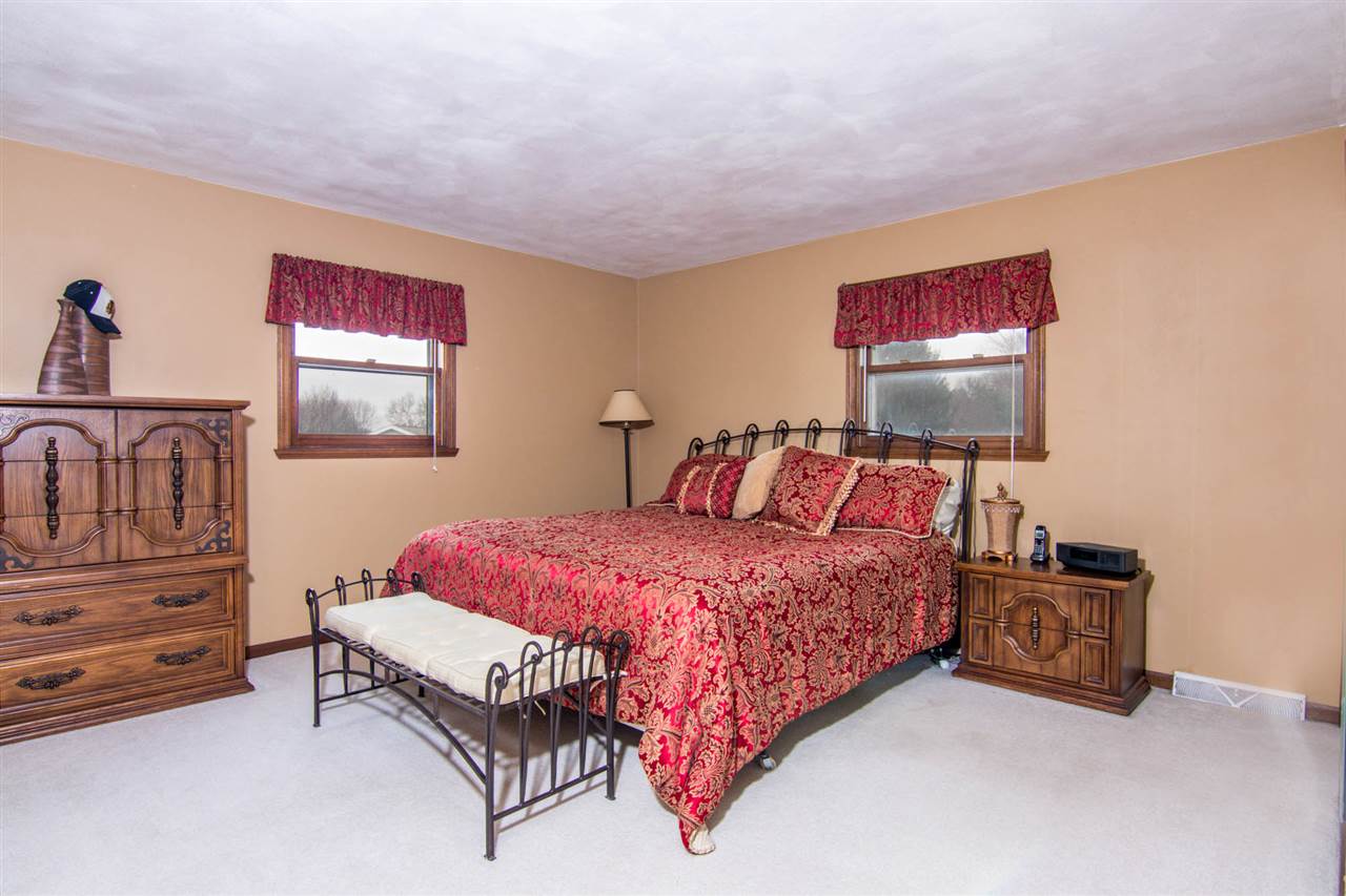 1436 Featherstone Road Rockford, IL 61107 - Photo 13 of 24 Gallery Image 13