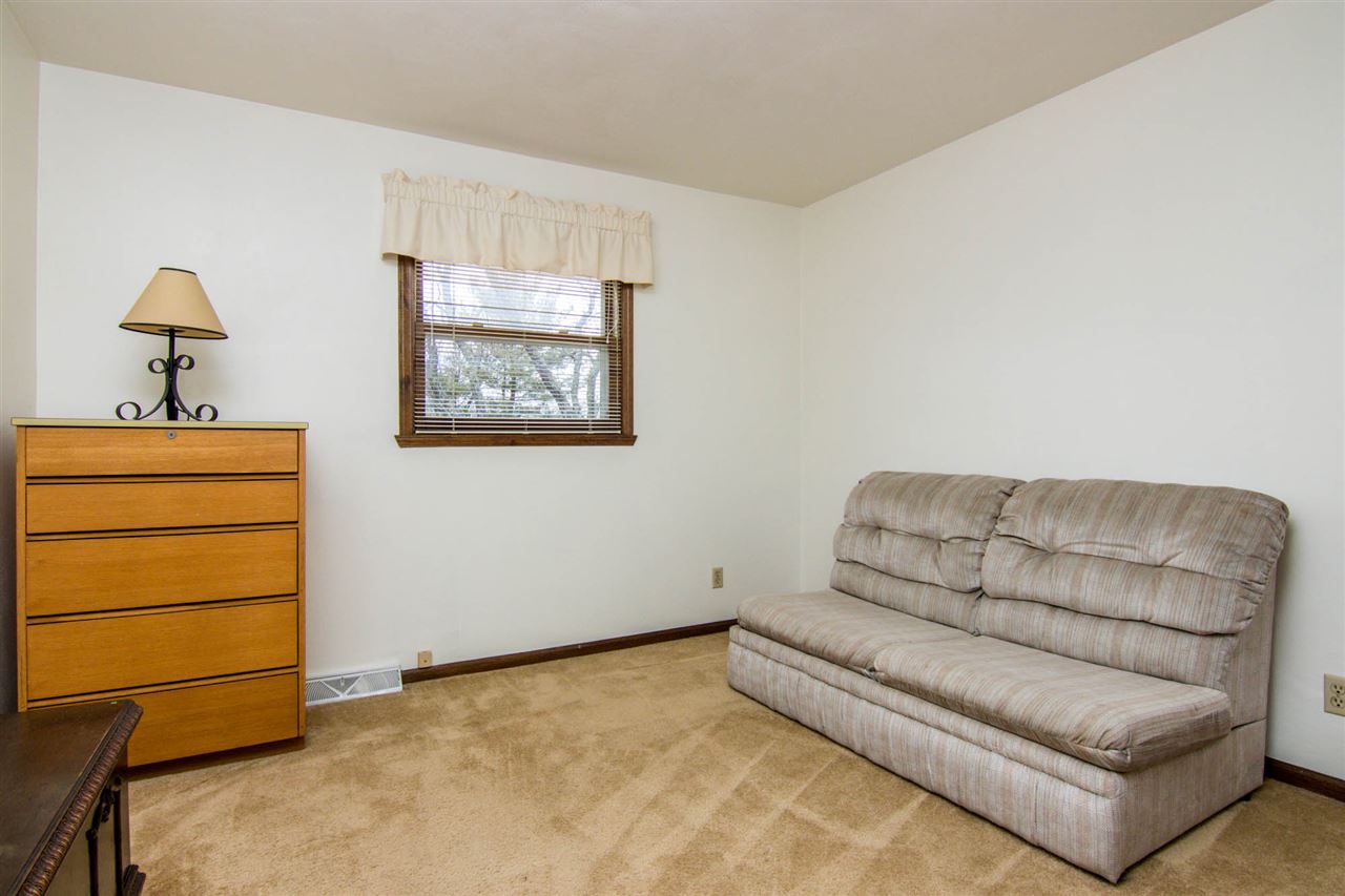 1436 Featherstone Road Rockford, IL 61107 - Photo 18 of 24 Gallery Image 18
