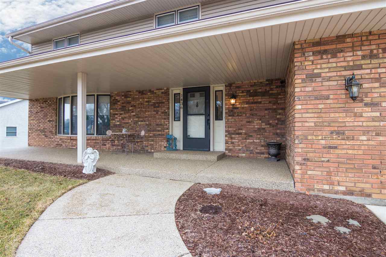 1436 Featherstone Road Rockford, IL 61107 - Photo 2 of 24 Gallery Image 2