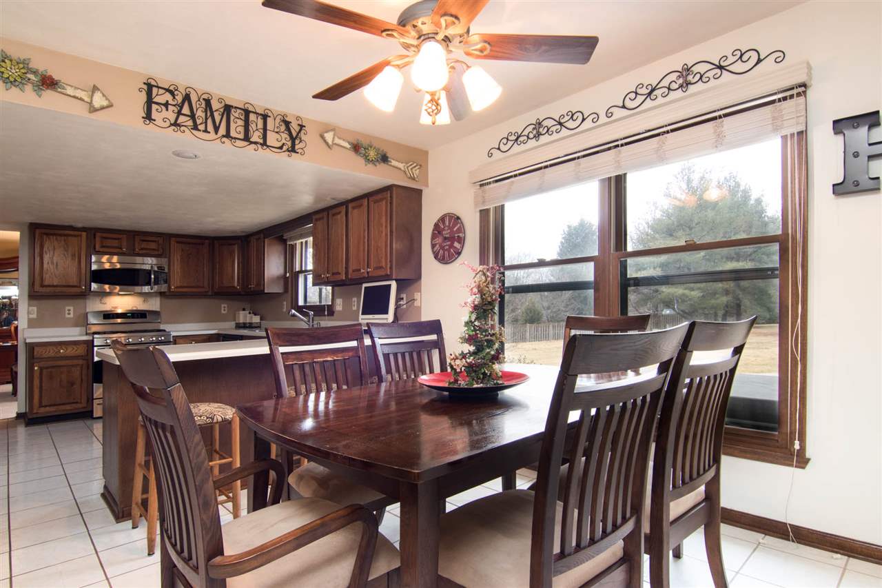 1436 Featherstone Road Rockford, IL 61107 - Photo 6 of 24 Gallery Image 6