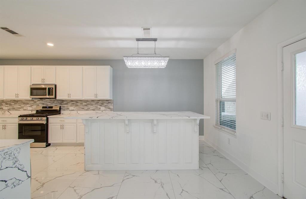 4627 Prairie Chase Drive Houston, TX 77069 - Photo 8 of 23