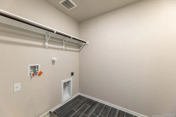 $1,699 | 4211 Brigade Bend, Converse, TX 78109