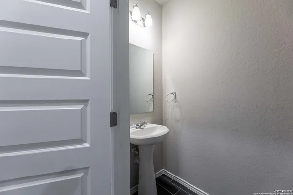 $1,699 | 4211 Brigade Bend, Converse, TX 78109