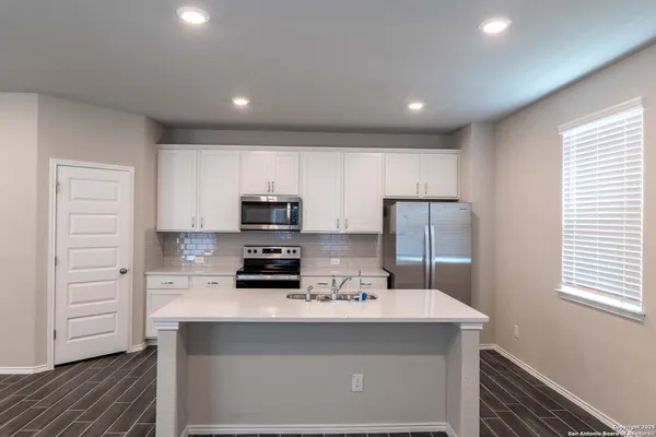 $1,699 | 4211 Brigade Bend, Converse, TX 78109