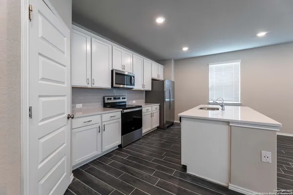 $1,699 | 4211 Brigade Bend, Converse, TX 78109