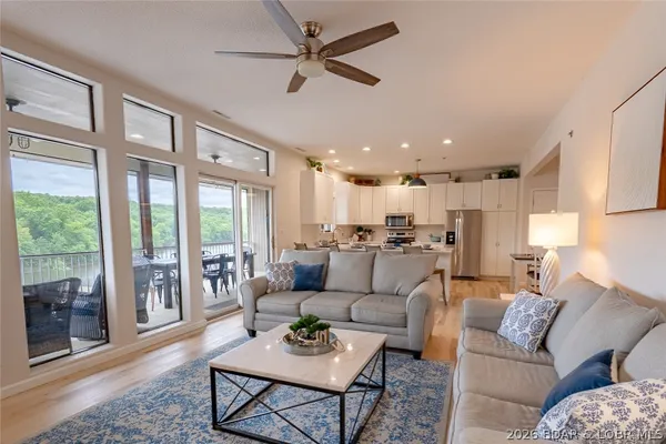 $365,000 | 611 Lazy Days Road, Unit L5, Osage Beach, MO 65065