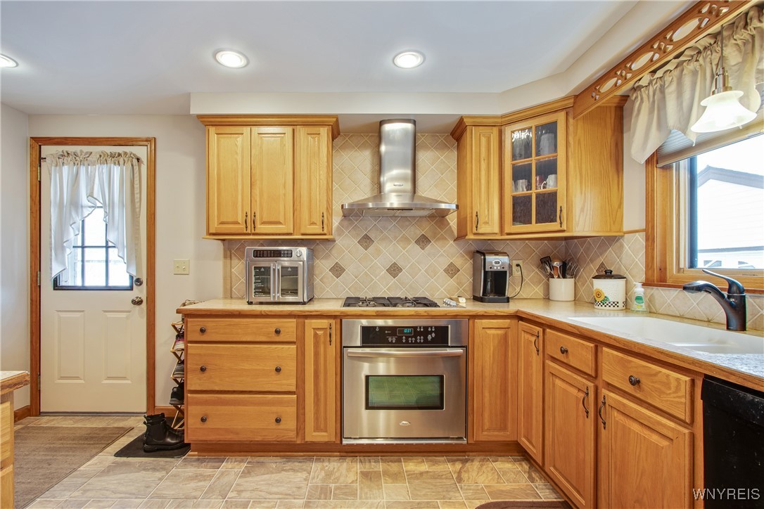 26 Carter Street Lancaster, NY 14086 - Photo 11 of 36