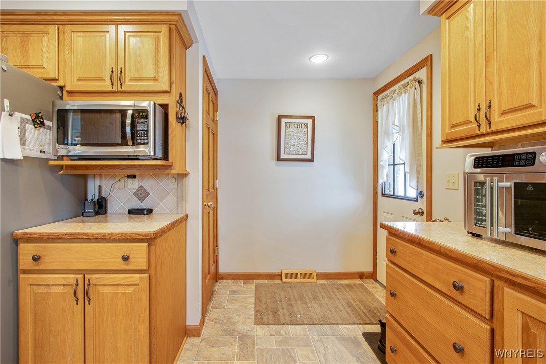 26 Carter Street Lancaster, NY 14086 - Photo 12 of 36