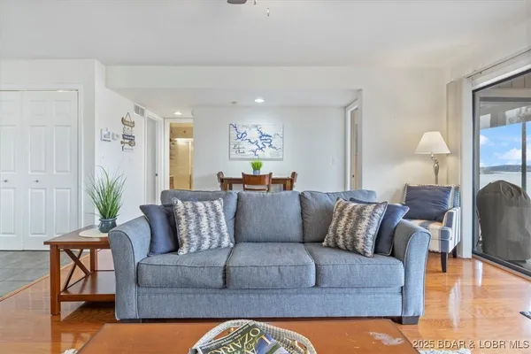 $224,900 | 724 Indian Pointe, Unit 724, Osage Beach, MO 65065