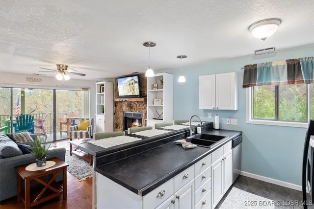 $229,900 | 724 Indian Pointe, Unit 724, Osage Beach, MO 65065