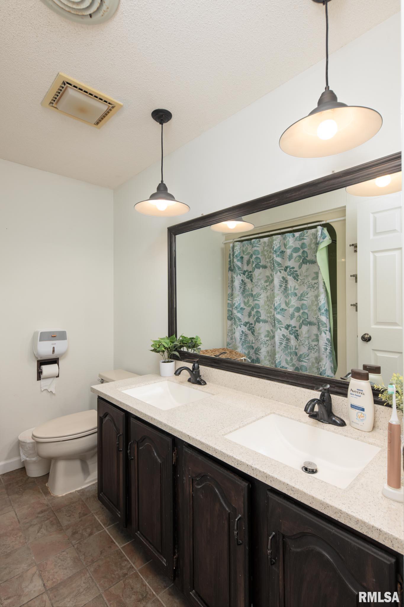 1808 Testa Drive Marion, IL 62959 - Photo 21 of 44