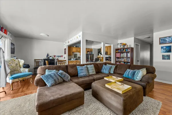 $259,500 | 1052 Southbury Lane, Unit B1, Wheeling, IL 60090