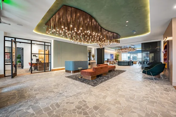 $2,235 | 640 Wisconsin Avenue North, Unit 307, Golden Valley, MN 55427