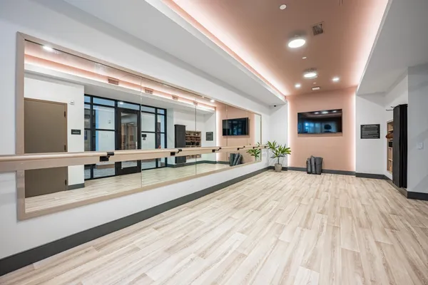 $2,235 | 640 Wisconsin Avenue North, Unit 307, Golden Valley, MN 55427