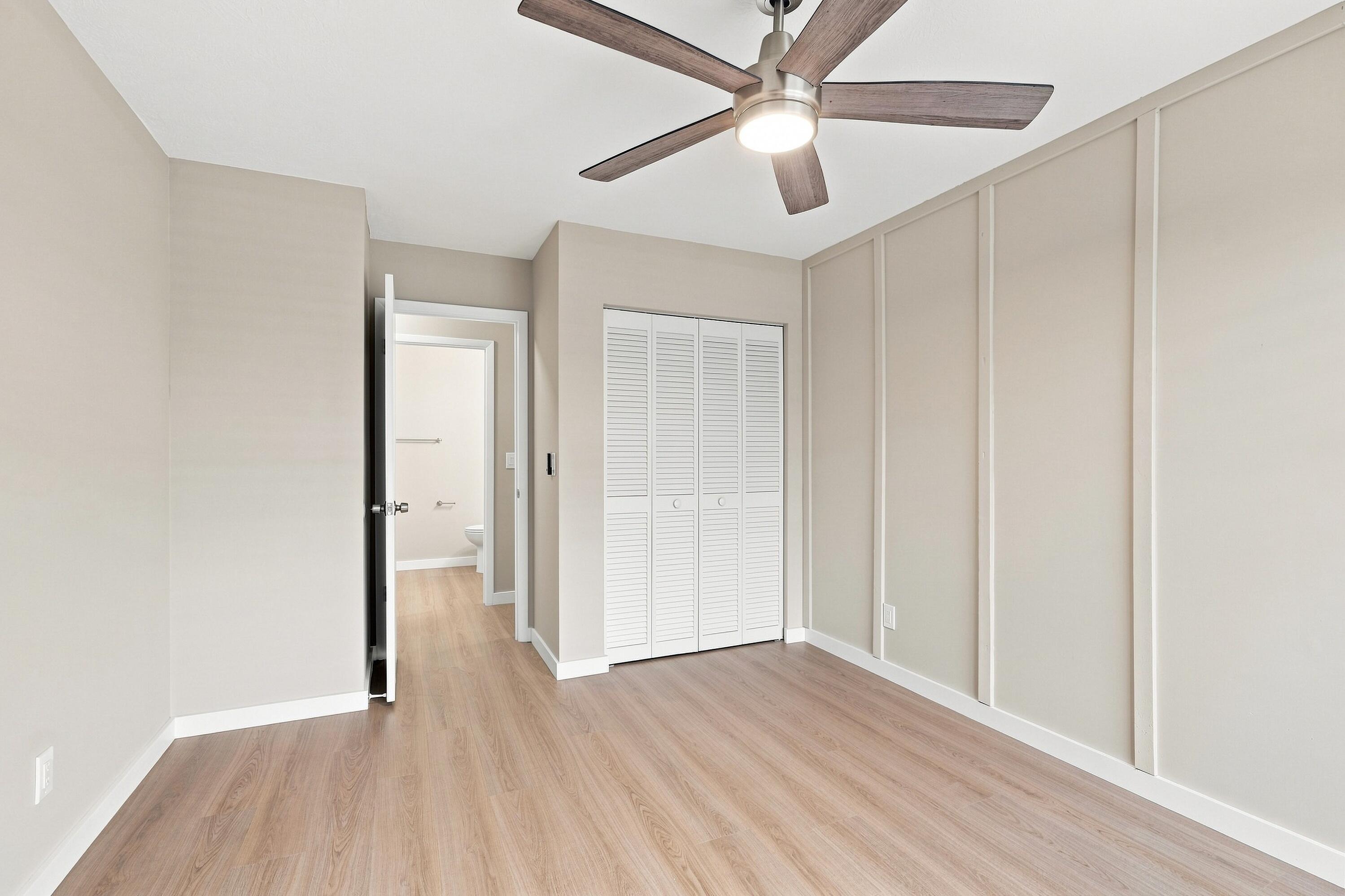 1180 Carlton Court, Unit 206A Fort Pierce, FL 34949 - Photo 11 of 22 11_dsc05920