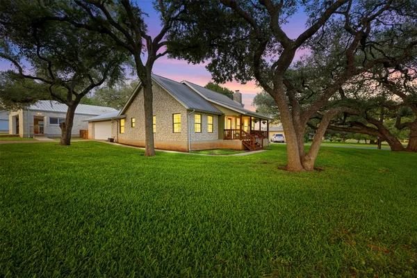 $689,000 | 208 Willet Drive, Buda, TX 78610