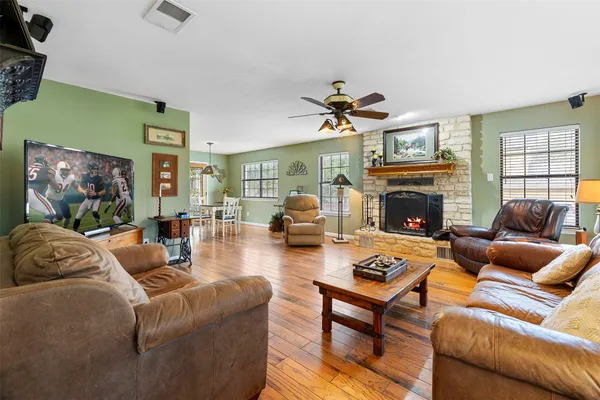 $689,000 | 208 Willet Drive, Buda, TX 78610