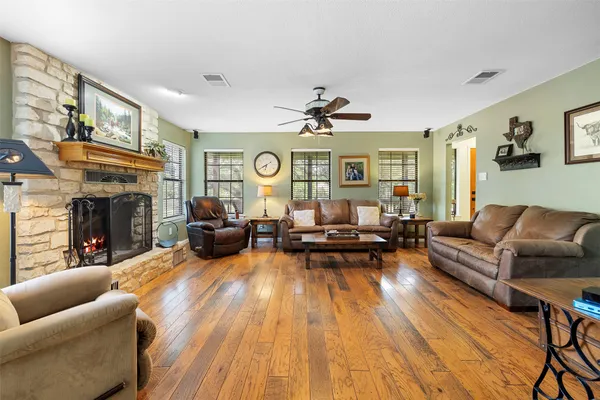 $689,000 | 208 Willet Drive, Buda, TX 78610