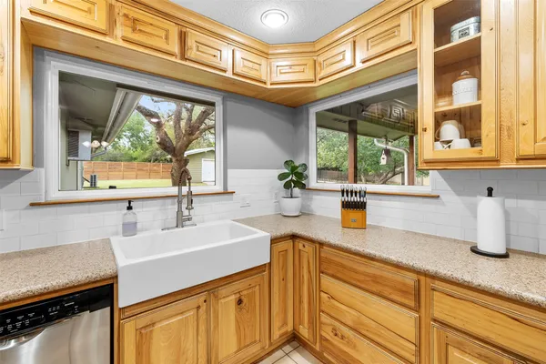 $689,000 | 208 Willet Drive, Buda, TX 78610