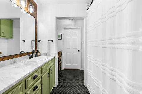 $684,000 | 208 Willet Drive, Buda, TX 78610