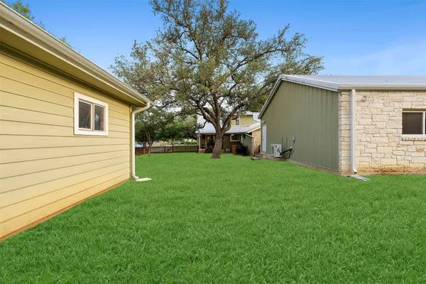 $689,000 | 208 Willet Drive, Buda, TX 78610