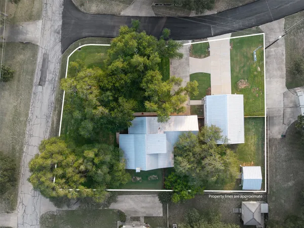 $689,000 | 208 Willet Drive, Buda, TX 78610