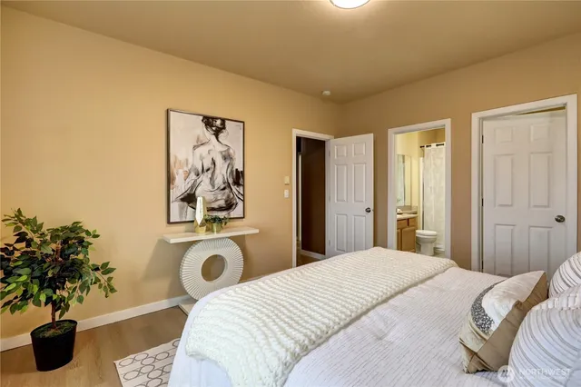 $299,995 | 10109 186 Street East, Unit 346, Puyallup, WA 98375