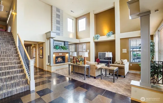 $299,995 | 10109 186 Street East, Unit 346, Puyallup, WA 98375