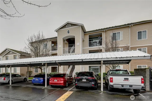 $299,995 | 10109 186 Street East, Unit 346, Puyallup, WA 98375