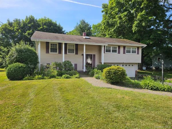 $499,000 | 7 Scotchtown Drive, Middletown, NY 10941