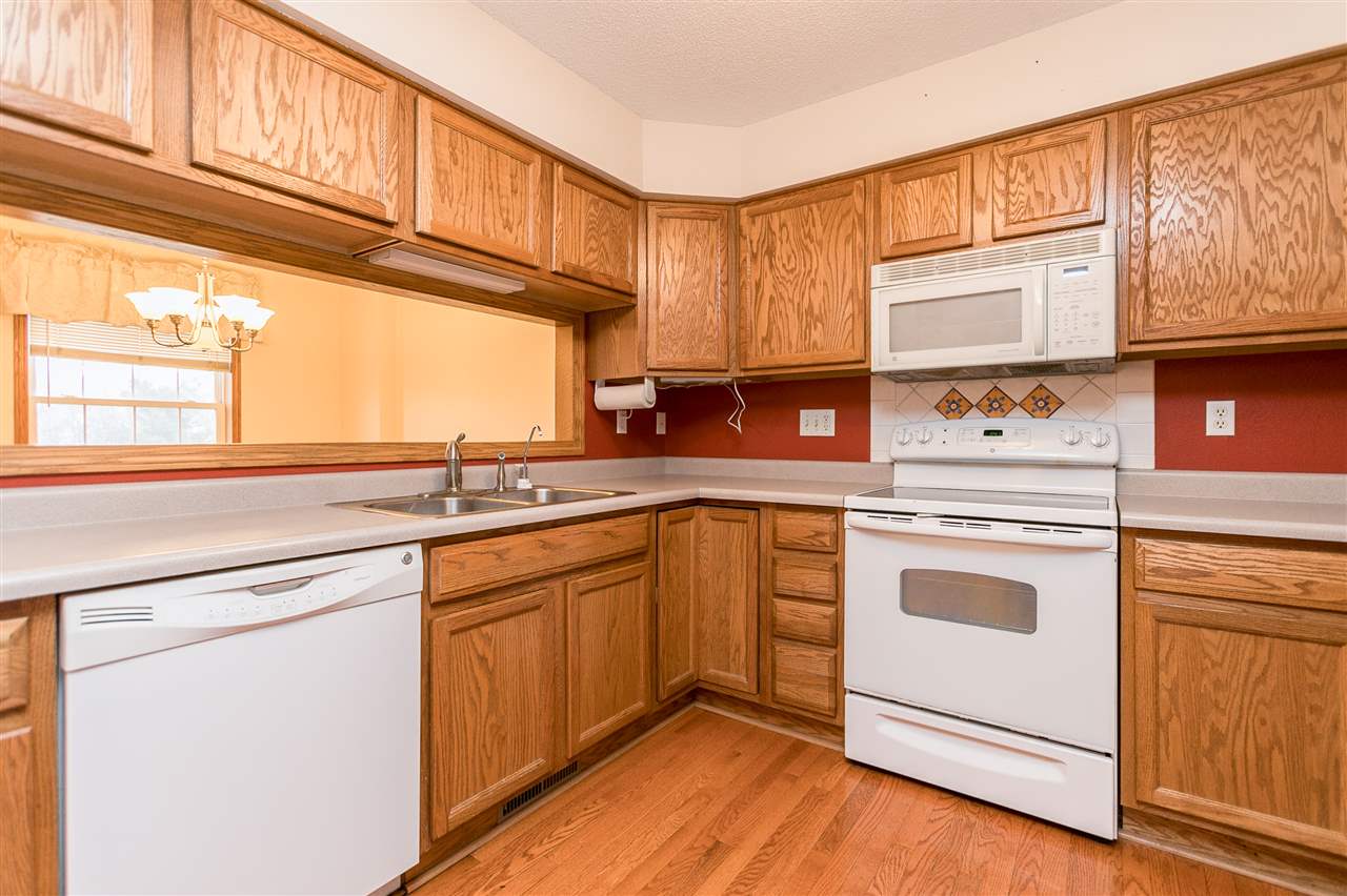 2267 Holiday Road Coralville, IA 52241 - Photo 10 of 31 Gallery Image 10