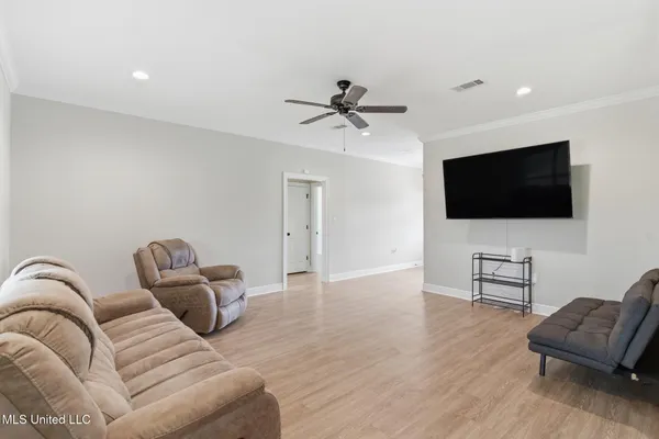 $315,000 | 33 Sky Vw Drive, Purvis, MS 39475