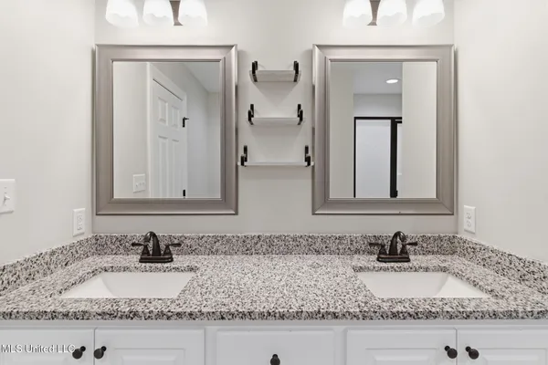 $315,000 | 33 Sky Vw Drive, Purvis, MS 39475