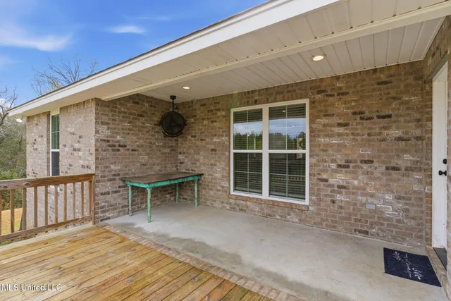 $325,000 | 33 Sky Vw Drive, Purvis, MS 39475