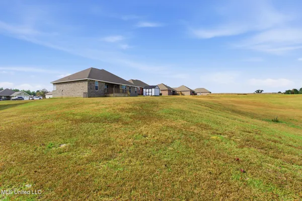 $315,000 | 33 Sky Vw Drive, Purvis, MS 39475