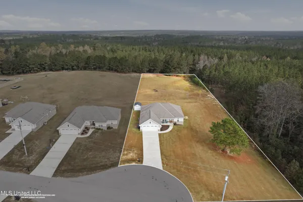 $315,000 | 33 Sky Vw Drive, Purvis, MS 39475