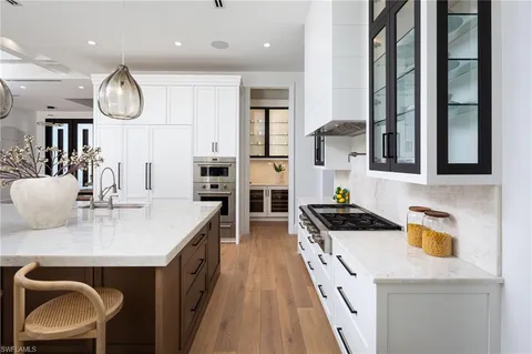 $7,095,000 | 3636 Crayton Road, Naples, FL 34103