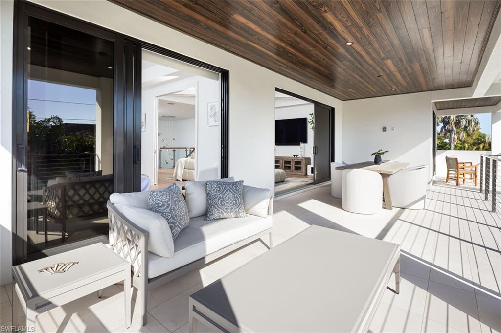 3636 Crayton Road Naples, FL 34103 - Photo 31 of 48