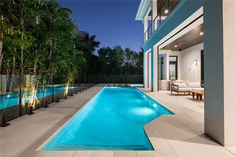 $7,095,000 | 3636 Crayton Road, Naples, FL 34103