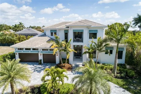 $7,095,000 | 3636 Crayton Road, Naples, FL 34103