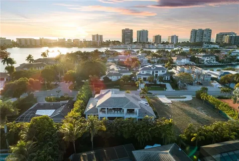 $7,095,000 | 3636 Crayton Road, Naples, FL 34103