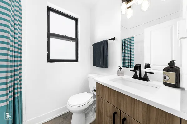 $2,645 | 6230 North Kenmore Avenue, Unit 508, Chicago, IL 60660