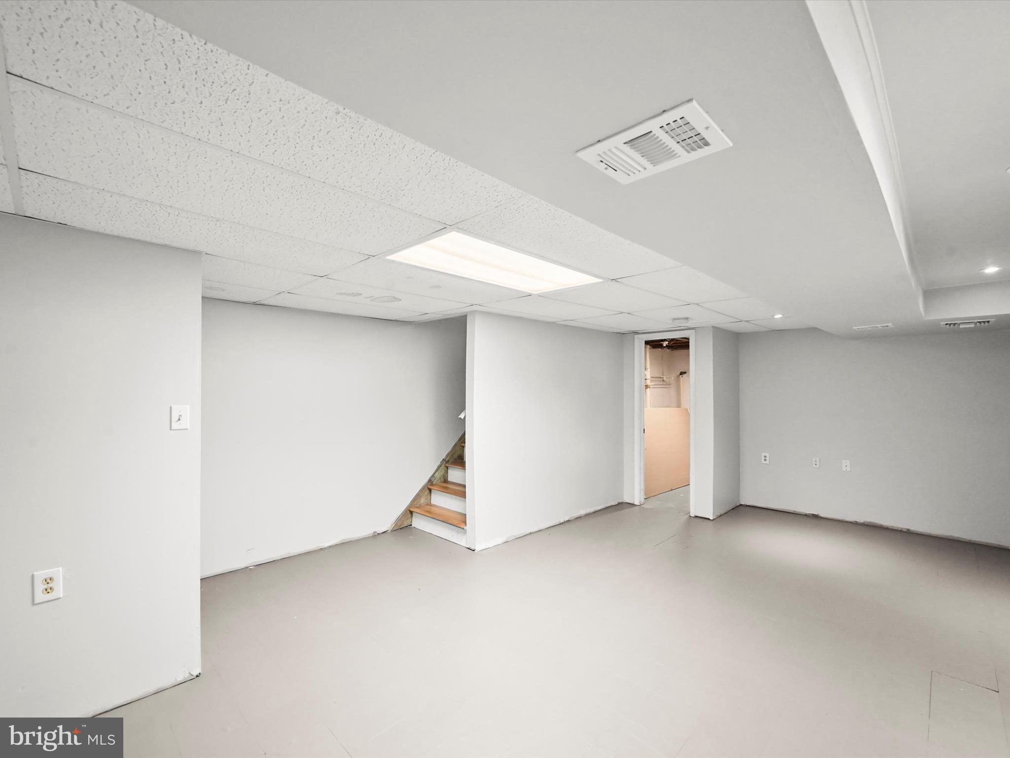 1913 Nevill Road Baltimore, MD 21222 - Photo 14 of 37