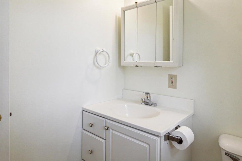 538 West Upton Avenue Reed City, MI 49677 - Photo 19 of 37 538 W Upton 17