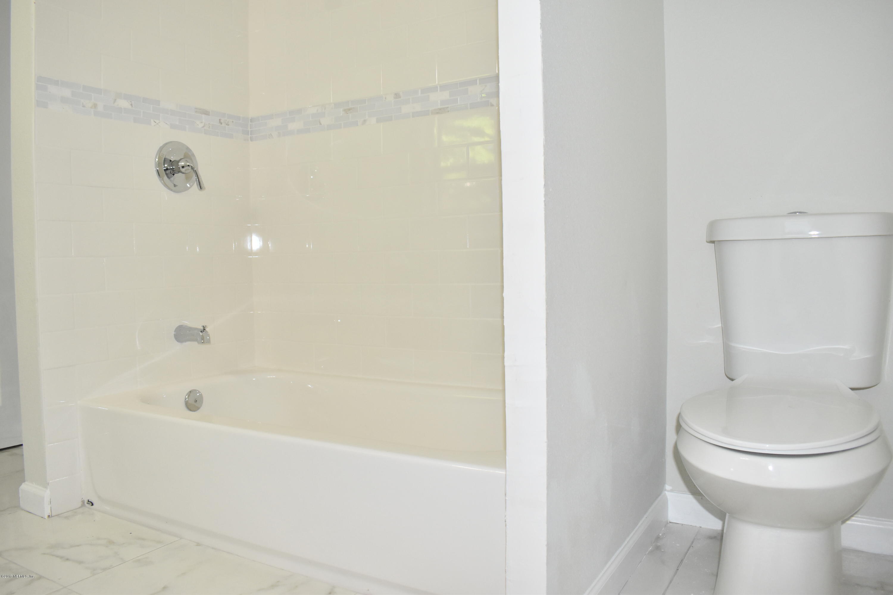 1402 Breton Road Jacksonville, FL 32208 - Photo 17 of 30 DSC_0300