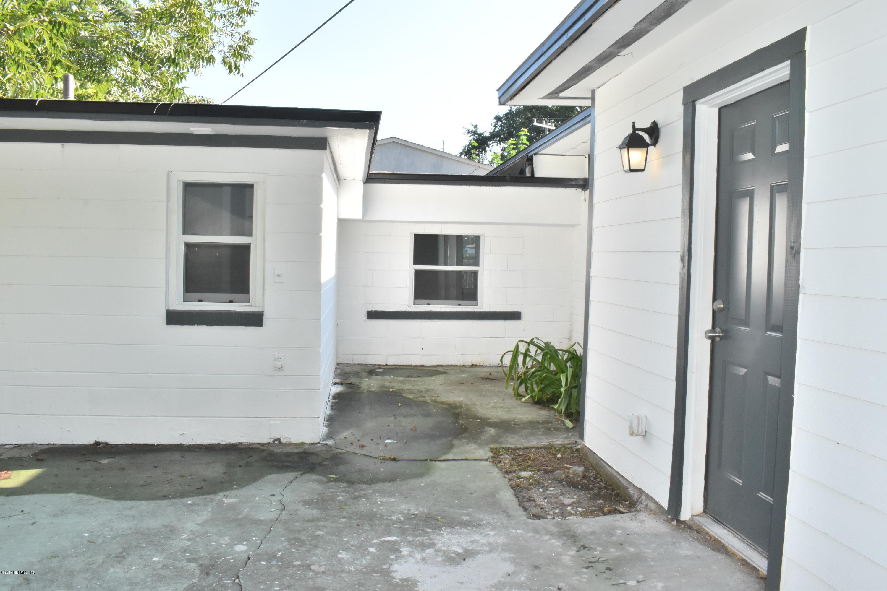 1402 Breton Road Jacksonville, FL 32208 - Photo 25 of 30 DSC_0317