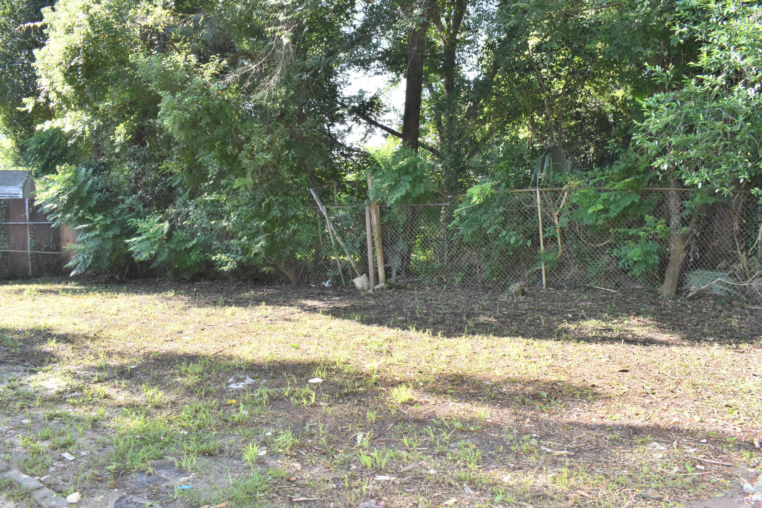 1402 Breton Road Jacksonville, FL 32208 - Photo 29 of 30 DSC_0325