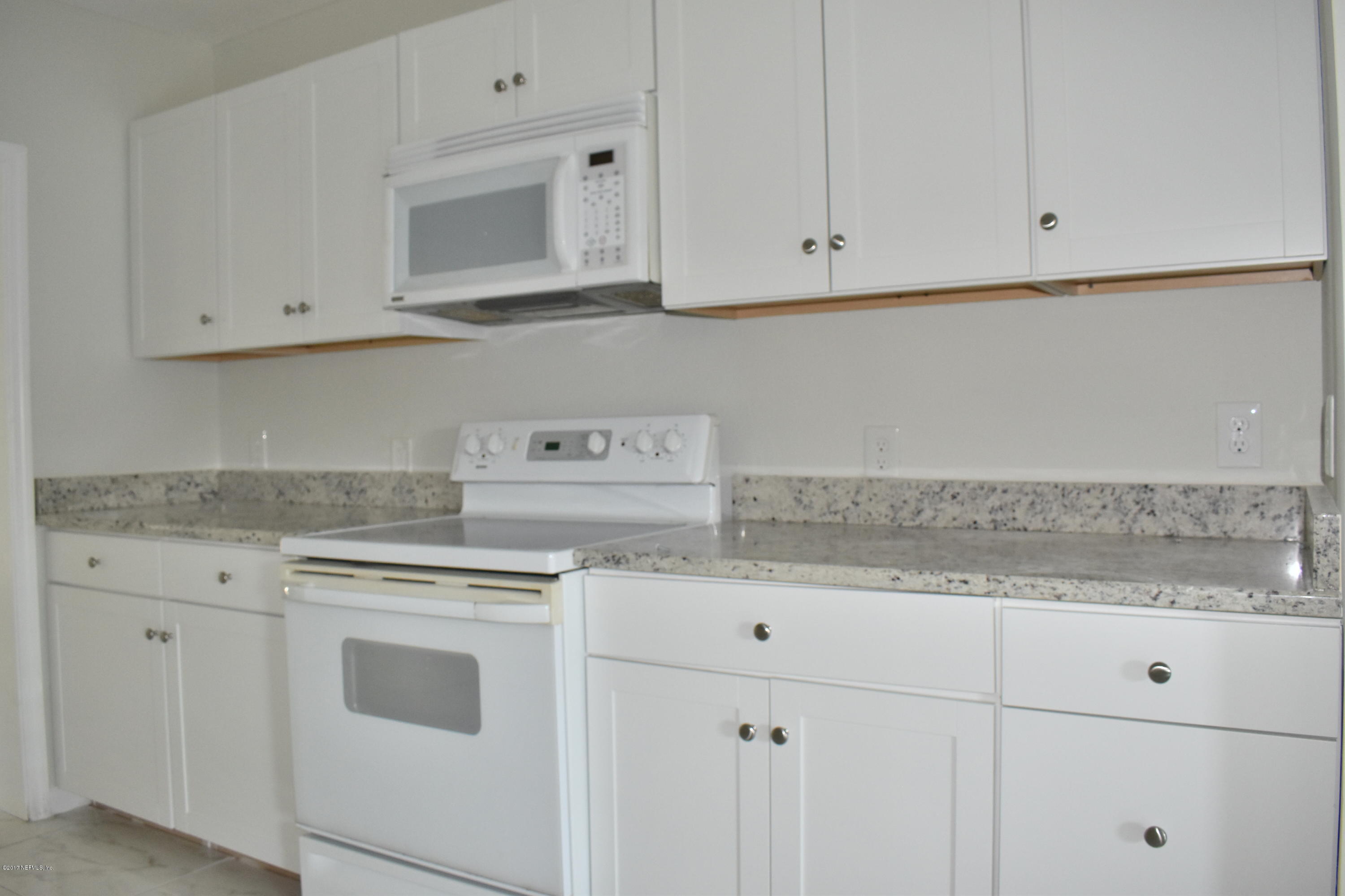 1402 Breton Road Jacksonville, FL 32208 - Photo 8 of 30 DSC_0275