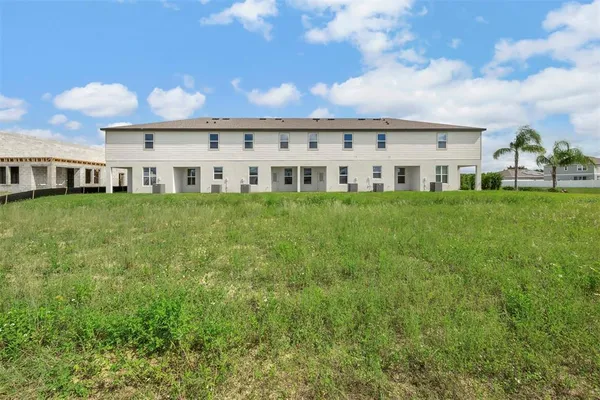 $265,900 | 727 Poppy Lane, Dundee, FL 33838