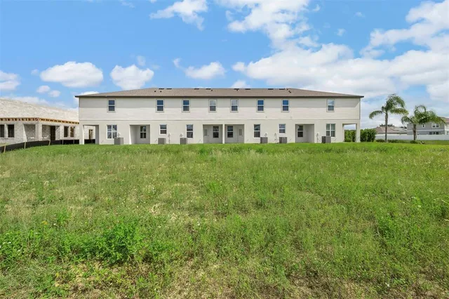 $267,900 | 727 Poppy Lane, Dundee, FL 33838